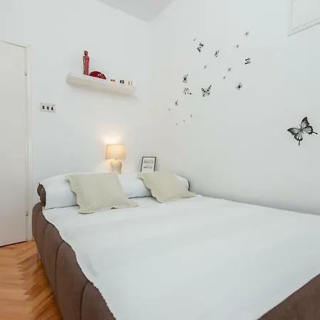 - Diklo 5804b Apartment